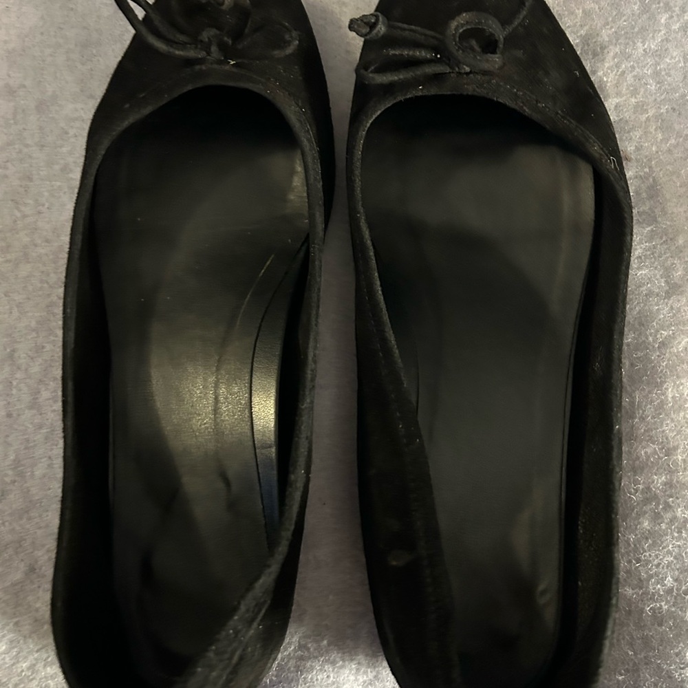 Size 8 Vionic flats Elegant Black suede Women's Shoes